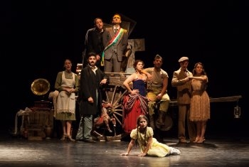&quot;Il paese di chi se ne va&quot; di Francesca Muoio è il nuovo spettacolo della stagione Fuoriclasse al Teatro de&#039; Servi